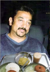 Koffee with Kamal. See my photoshop skillz r better than Dasavathaaram